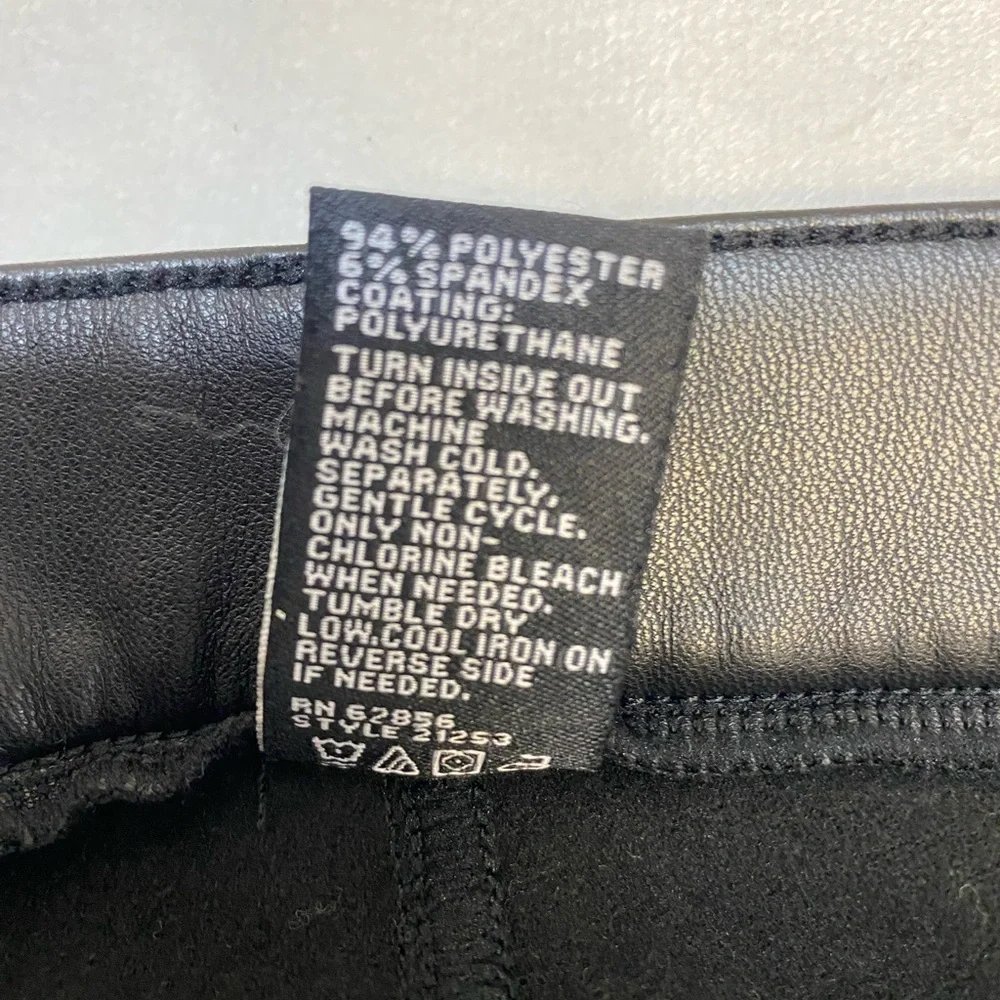 HUE Faux Leather Suede Lining Taper Leg Legging/Pant stretch pull on women’s L - Picture 13 of 13